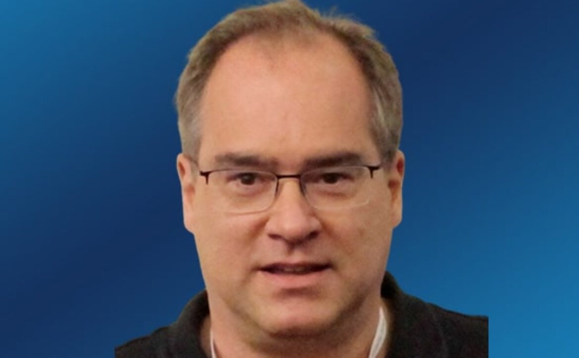 Dr-Robert-Meves-min